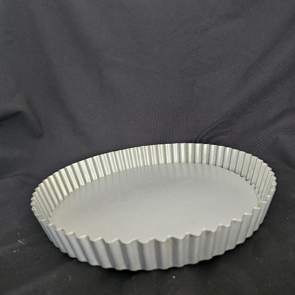 Quiche Pan with Removable Bottom